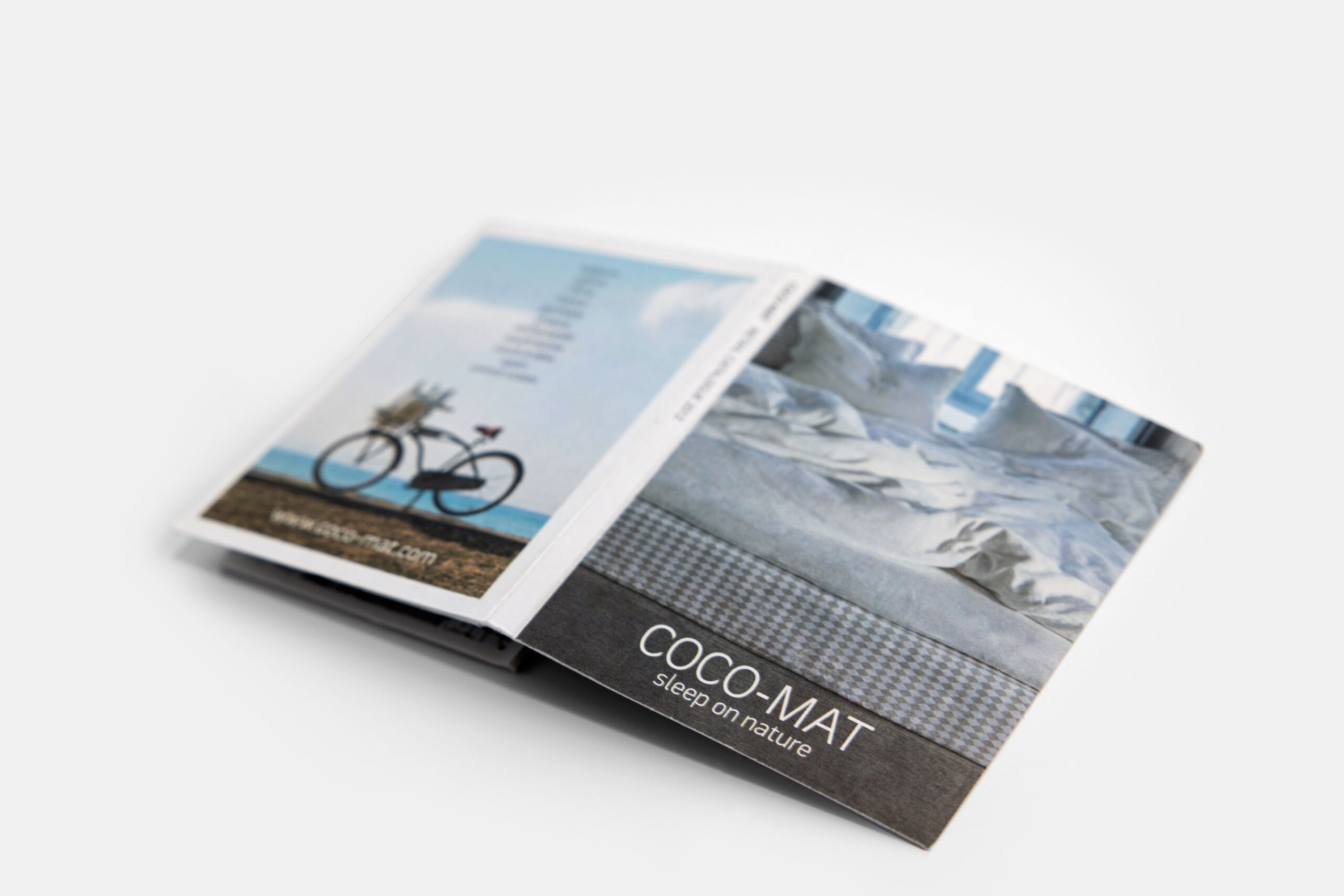 z fold bookstyle cocomat