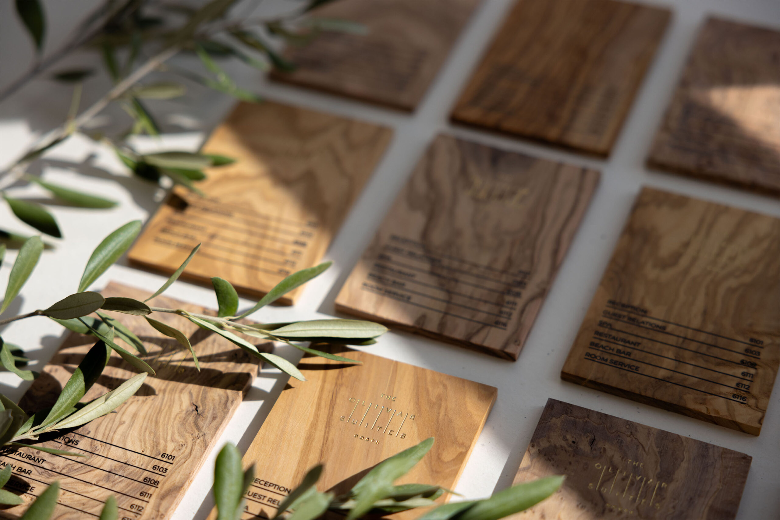 qr stand w olivar suites