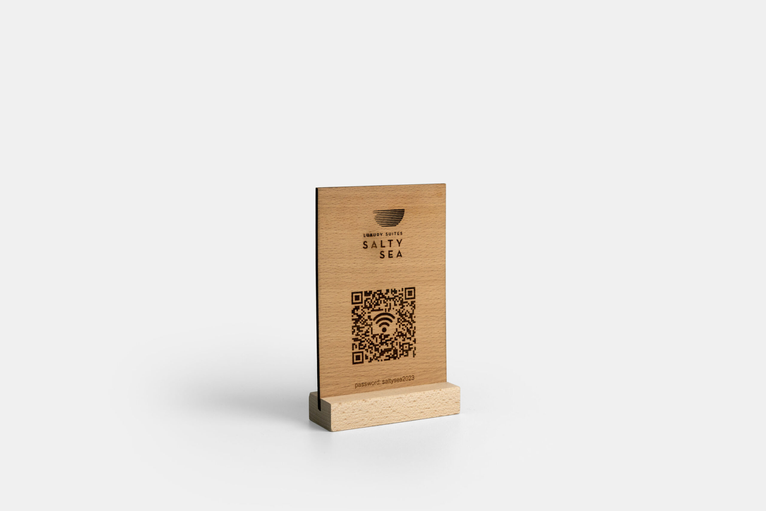 qr stand w salty sea luxury