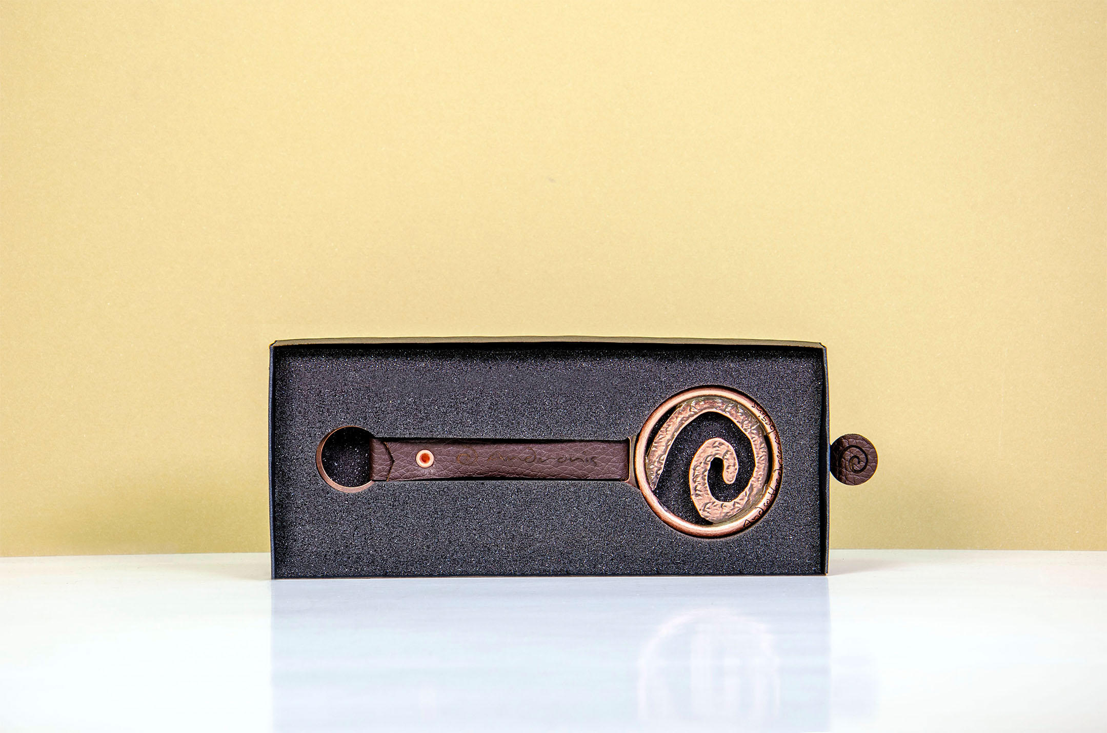 premium box andronis