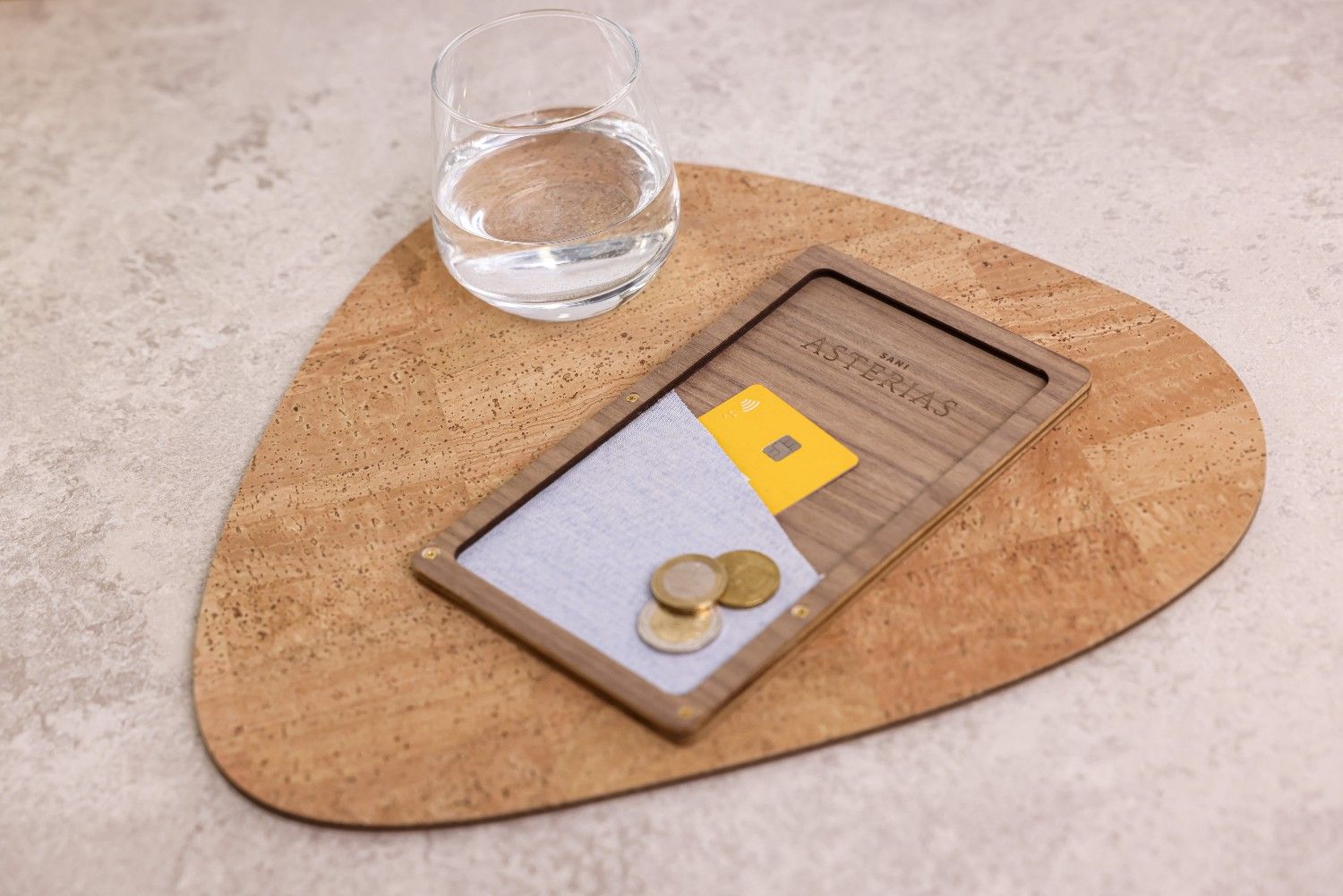 board bill folder sani asterias