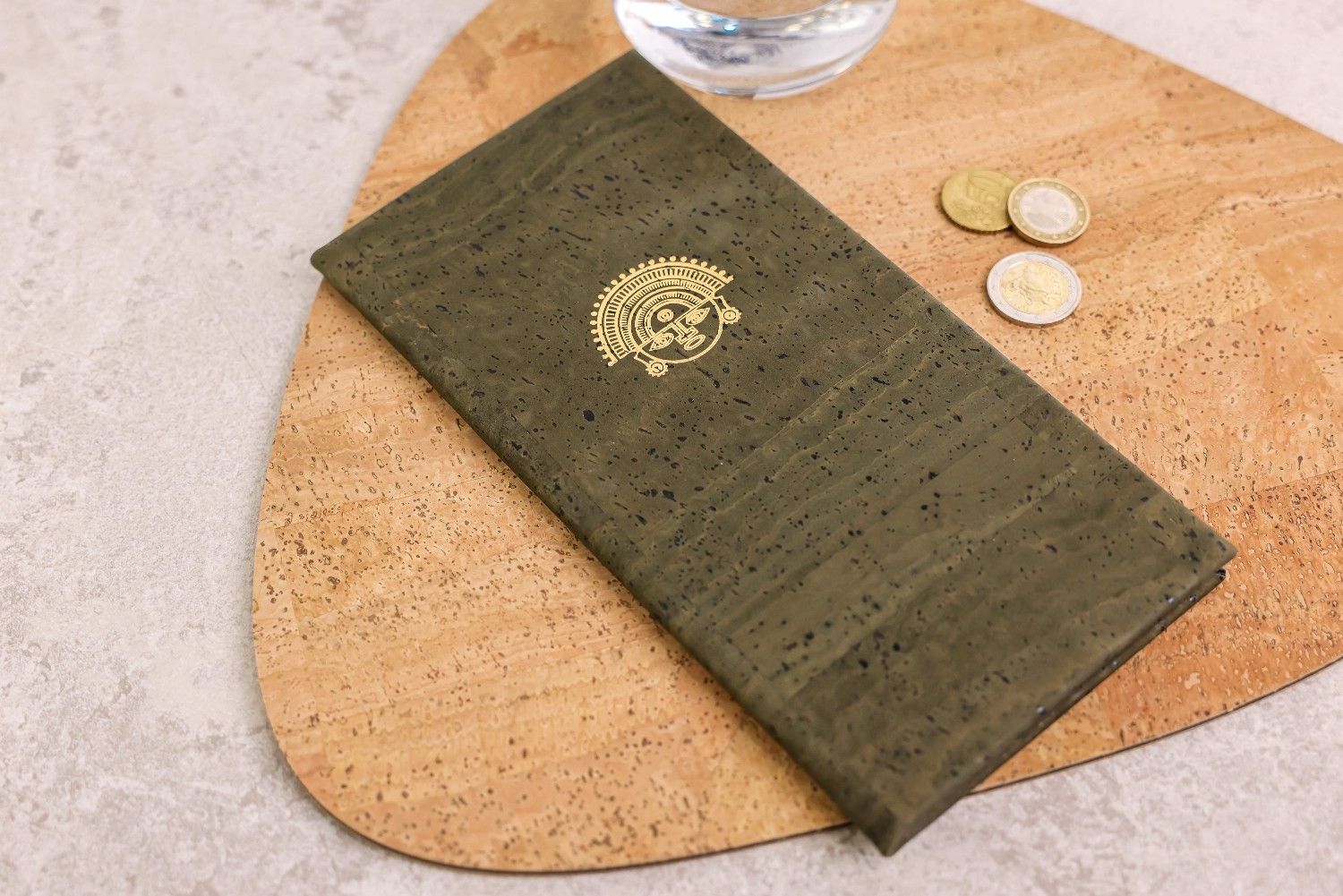 hard bill folder manko