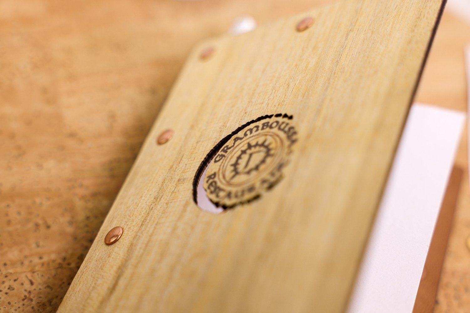 hard bill folder gramvousa