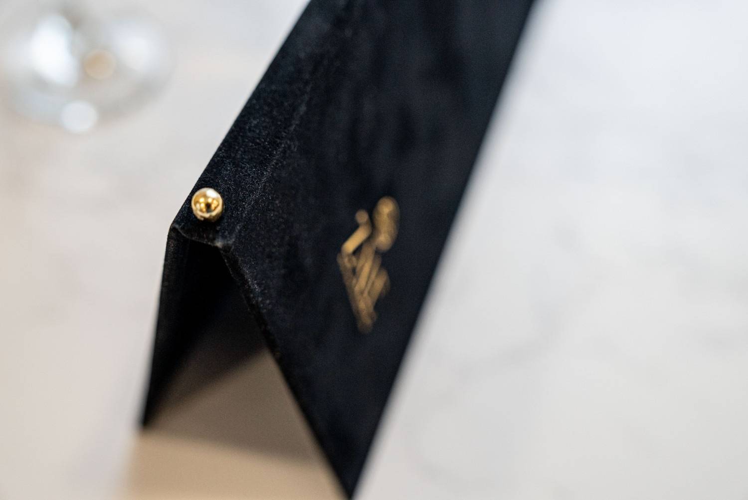 hard cover menu bev bar zale