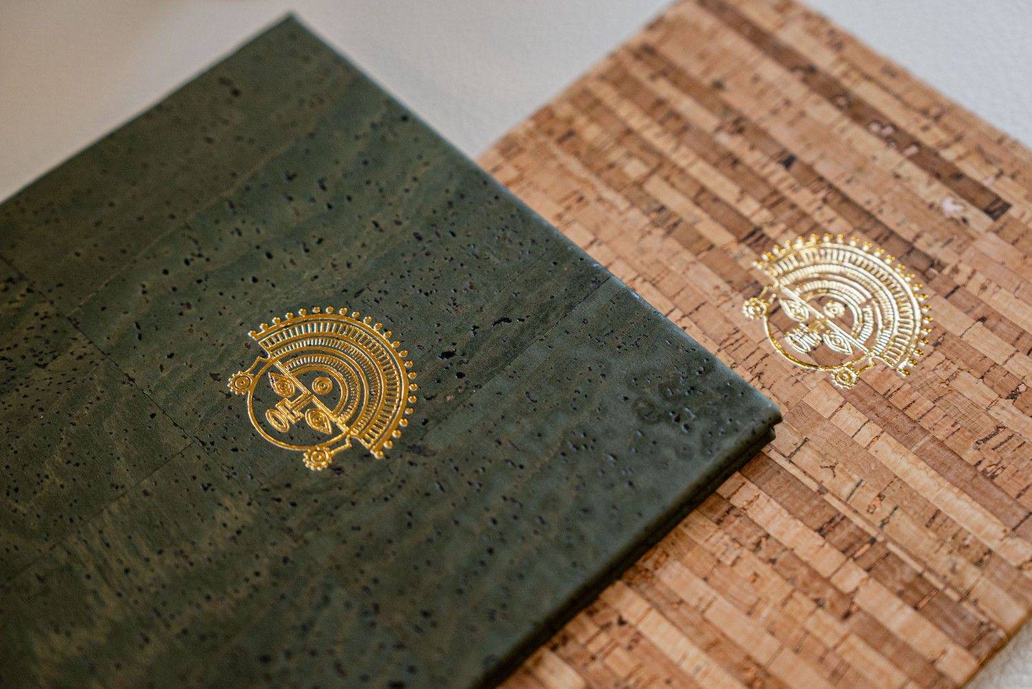 hard cover menu bev bar manko