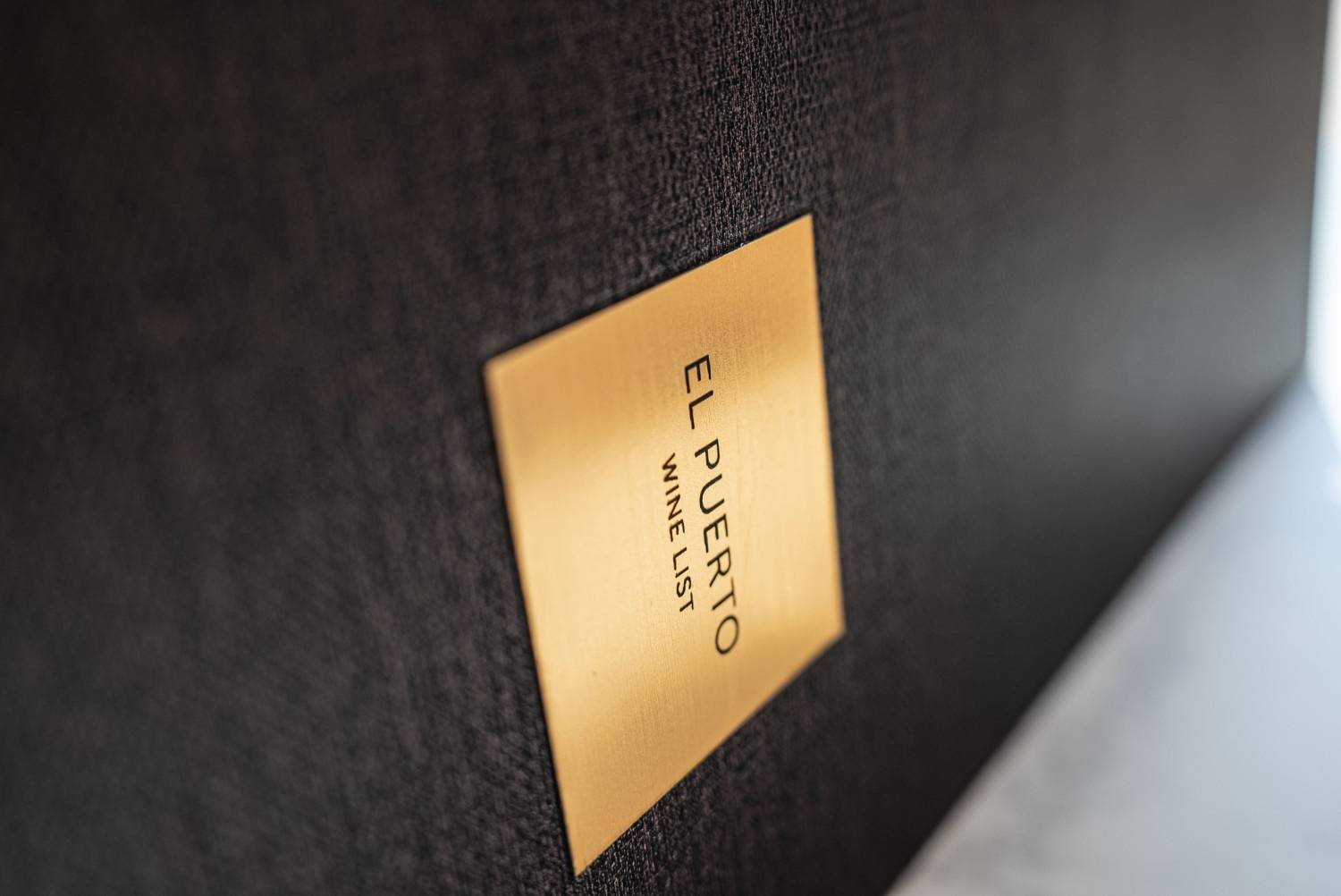 hard cover menu wine el puerto